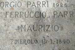 Parri_particolare-sepoltura